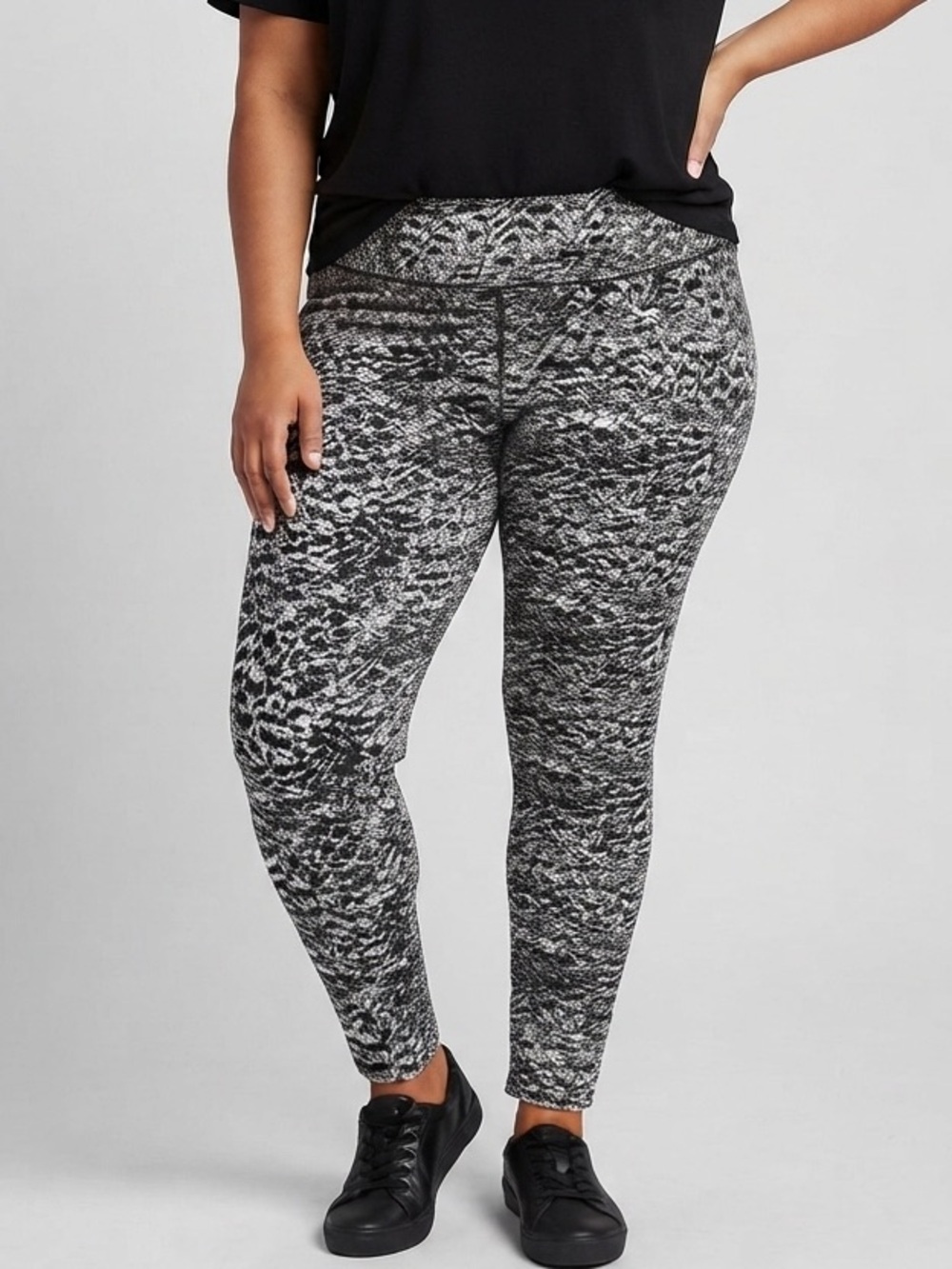 😍CLEARANCE - GEORGE White Black Jeggings Stretchy 1X